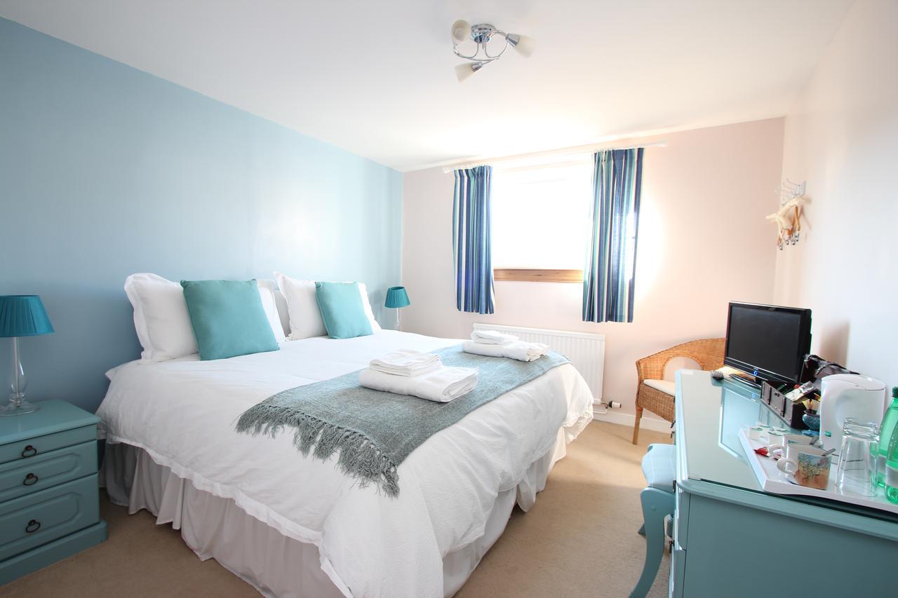 Bed and Breakfast Caledonian House Portmahomack Экстерьер фото